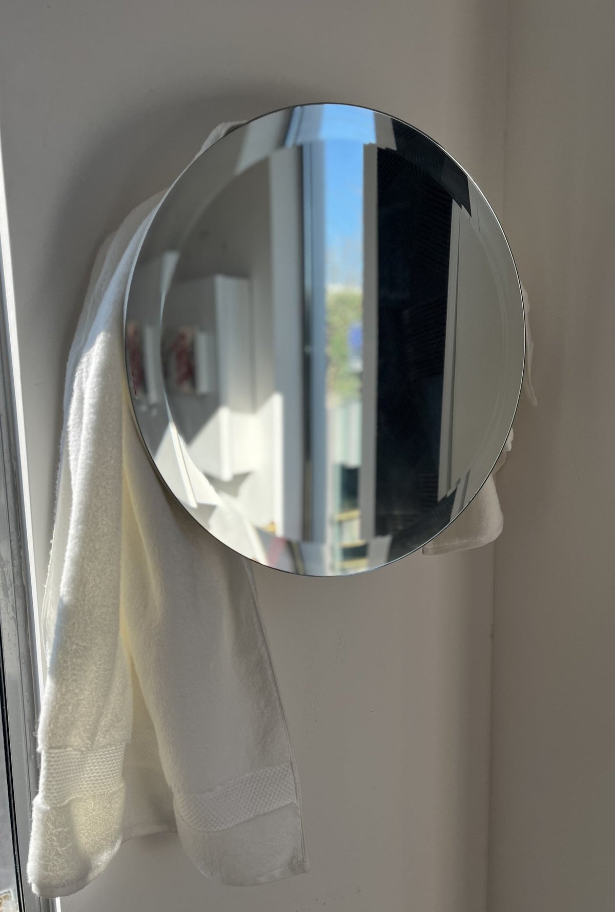 Cinier Orbeo Mirror Towel Warmer – – –