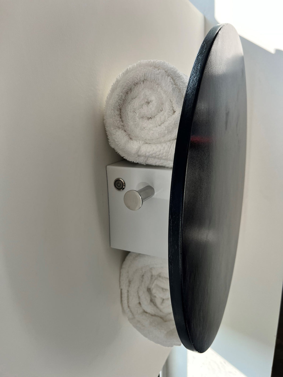 Cinier Orbeo Stone Towel Warmer – – –